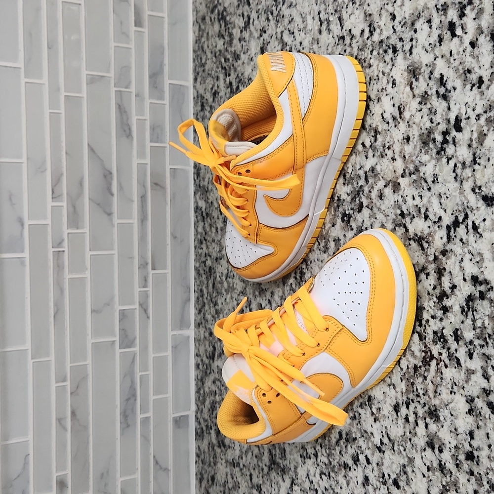Women's White & Laser Orange Nike Dunk Low Top Sneakers sz 5.5 - DD1503-800 shoe